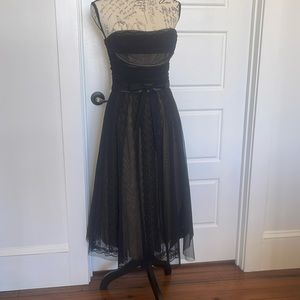 Black tulle BCBG Maxazira size 6 mid length strapless cocktail dress